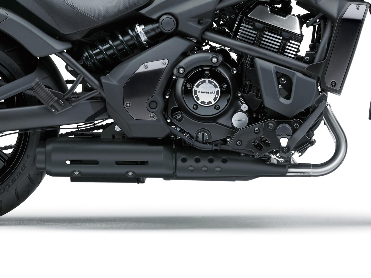 Under-engine muffler
