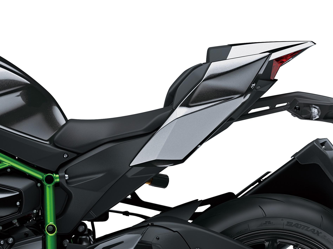 Seating for One: Ergonomics That Support the Rider During Intense Acceleration