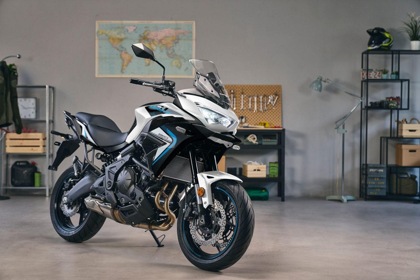 Versys 6 online